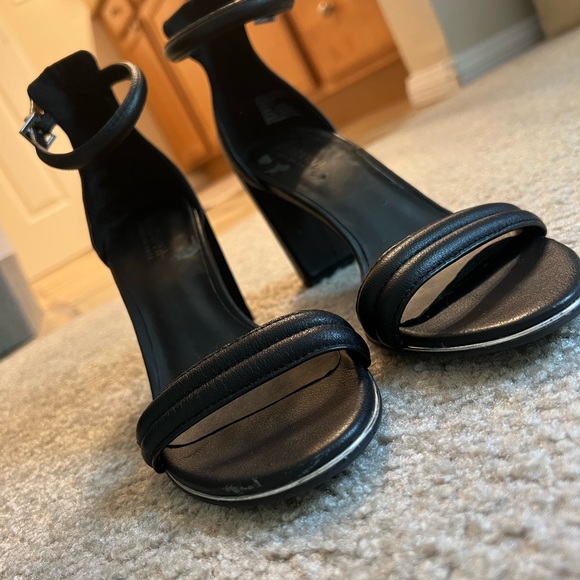 Kenneth Cole REACTION - Picture 2 of 7